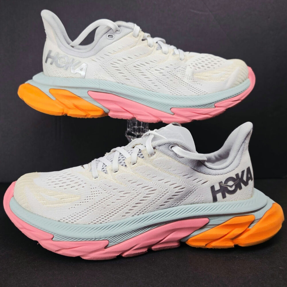 Hoka Women 7.5 Comfy footwear